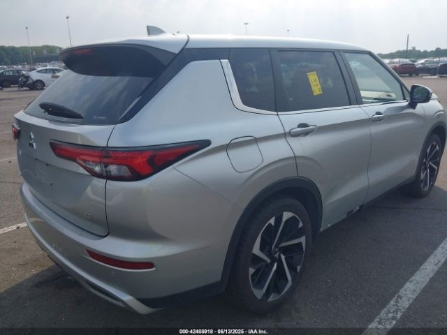 2022 MITSUBISHI OUTLANDER JA4J4UA86NZ030850 Photo 3