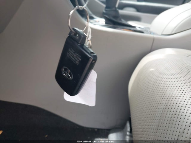 5TDYZRFH0KS353784 Toyota 2gr-fks