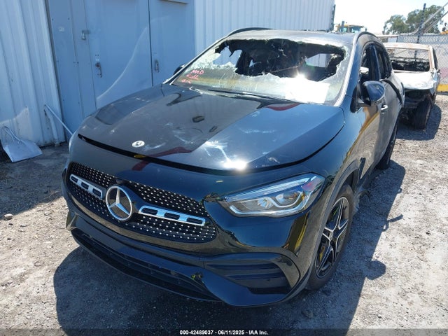 W1N4N4HB1NJ373557 Mercedes-Benz m260