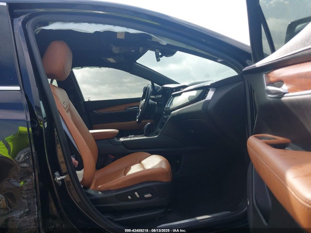 2020 CADILLAC XT5 1GYKNCRS4LZ190170 Photo 4
