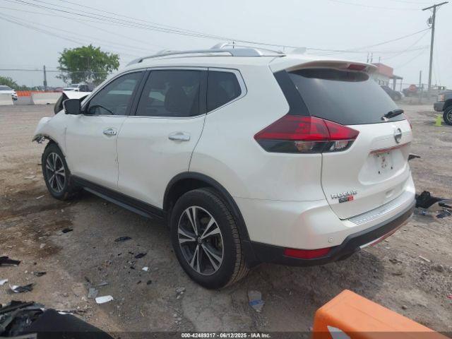 2019 NISSAN ROGUE JN8AT2MT2KW261808 Photo 2