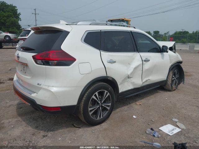 2019 NISSAN ROGUE JN8AT2MT2KW261808 Photo 3