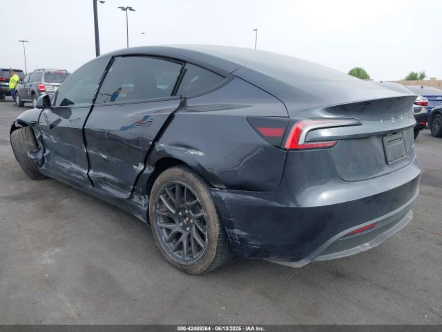 2025 TESLA MODEL 3 5YJ3E1EB5SF881992 Photo 2