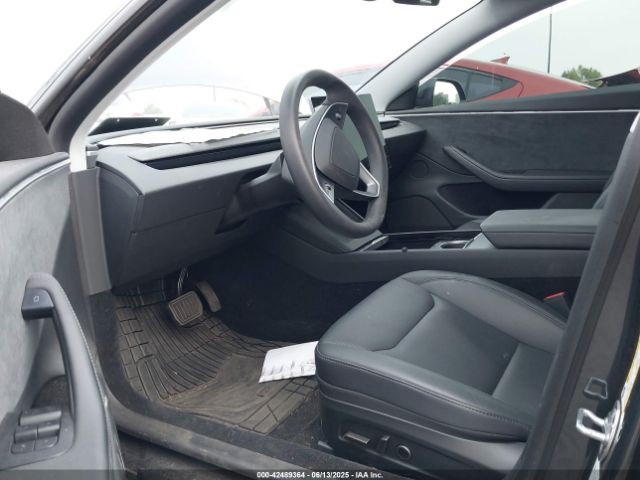 2025 TESLA MODEL 3 5YJ3E1EB5SF881992 Photo 4