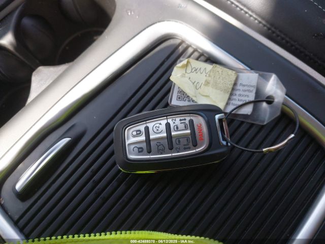 2024 CHRYSLER PACIFICA HYBRID 2C4RC1S76RR177928 Photo 10