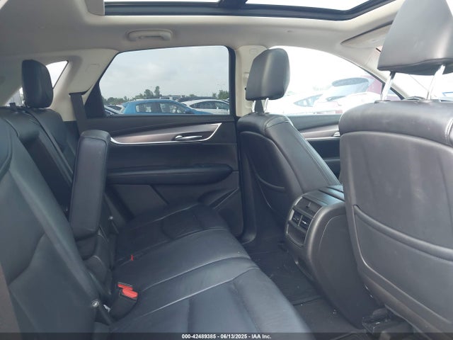 2018 CADILLAC XT5 1GYKNCRS8JZ235933 Photo 7