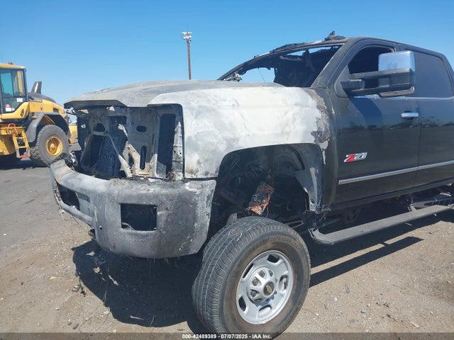 1GC1KWE87GF227676 Chevrolet lml - pti, duramax