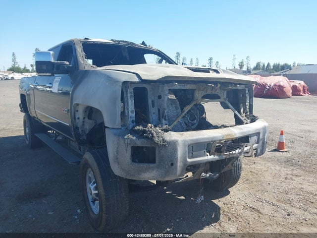 1GC1KWE87GF227676 Chevrolet lml - pti, duramax