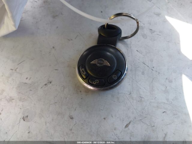 2011 MINI COOPER WMWSU3C56BT183361 Photo 10