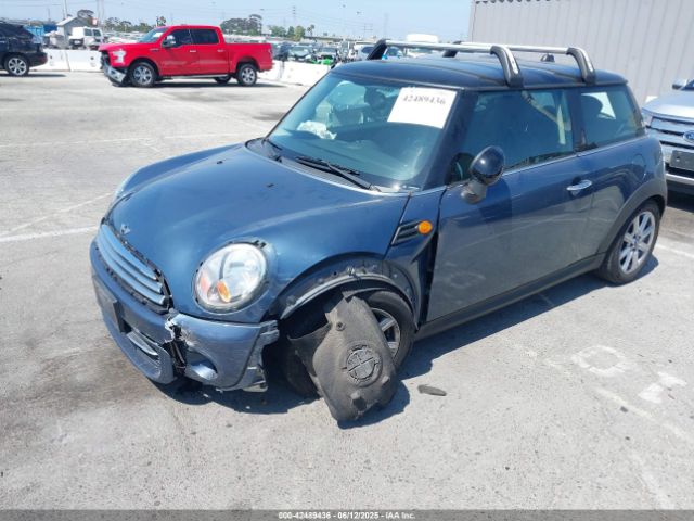 2011 MINI COOPER WMWSU3C56BT183361 Photo 1