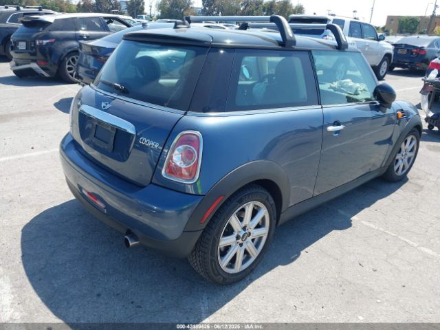 2011 MINI COOPER WMWSU3C56BT183361 Photo 3