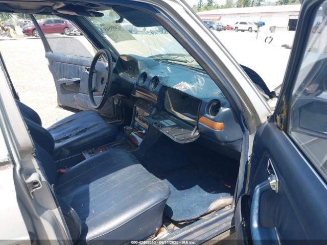 1983 MERCEDES-BENZ 300 WDBAB33A0DB035635 Photo 4