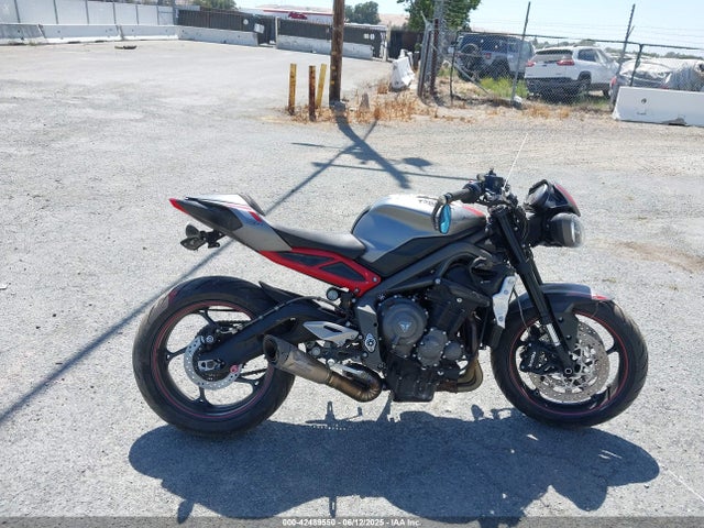 Triumph Motorcycle Speed Triple 2020 SMTA544D4LTAA2329 Image 12