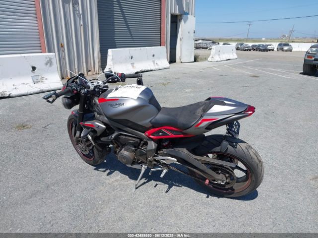 2020 TRIUMPH MOTORCYCLE STREET TRIPLE SMTA544D4LTAA2329 Photo 2