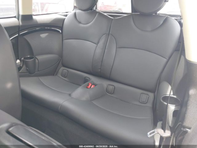 2014 MINI CLUBMAN WMWZG3C57ET800387 Photo 7