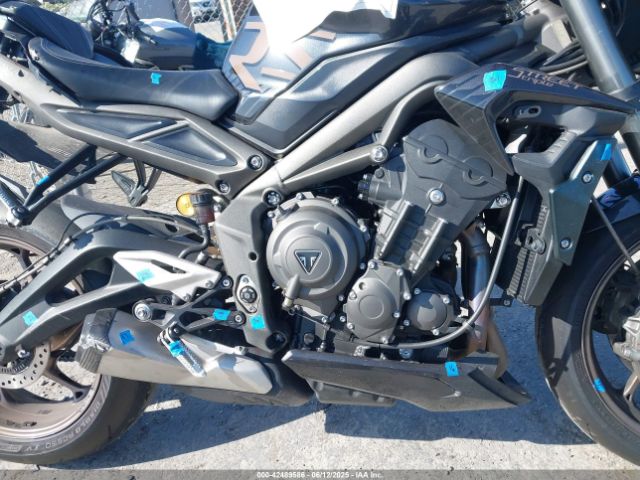 2023 TRIUMPH MOTORCYCLE STREET TRIPLE SMTA554S9PTBC3609 Photo 7