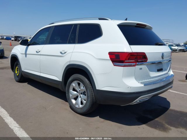 2018 VOLKSWAGEN ATLAS 1V2DP2CA1JC597297 Photo 2