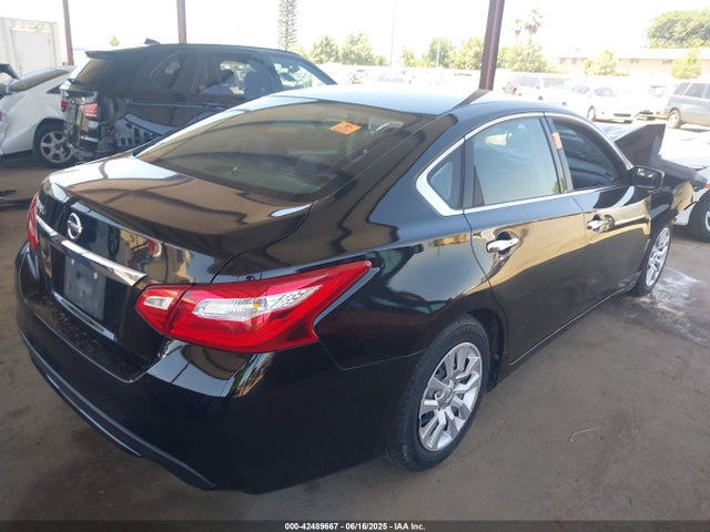 1N4AL3AP8HN302374 Nissan 2017