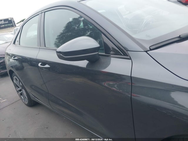 Audi 40 tfsi (2.0t) 2025 WAUGUDGY5SA061201 Image 13