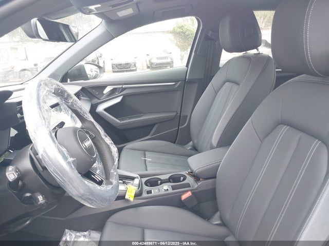 Audi 40 tfsi (2.0t) 2025 WAUGUDGY5SA061201 Image 17