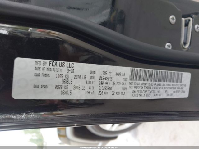 3C4NJCAB9JT345343 Jeep 2018