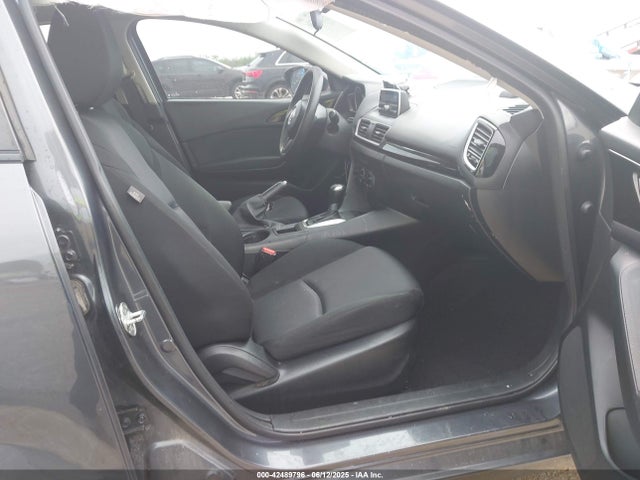 JM1BM1U78E1129597 Mazda pe