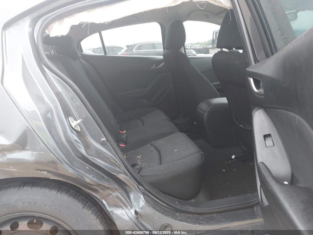 JM1BM1U78E1129597 Mazda pe