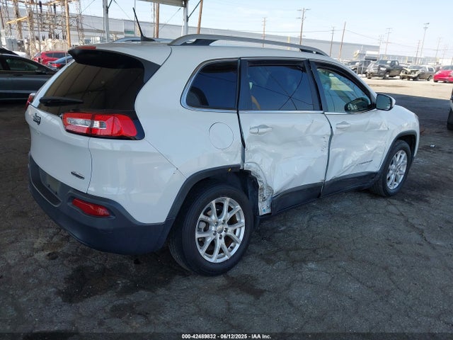 1C4PJLCB3HW516971 Jeep 2017