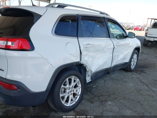 1C4PJLCB3HW516971 Jeep 2017