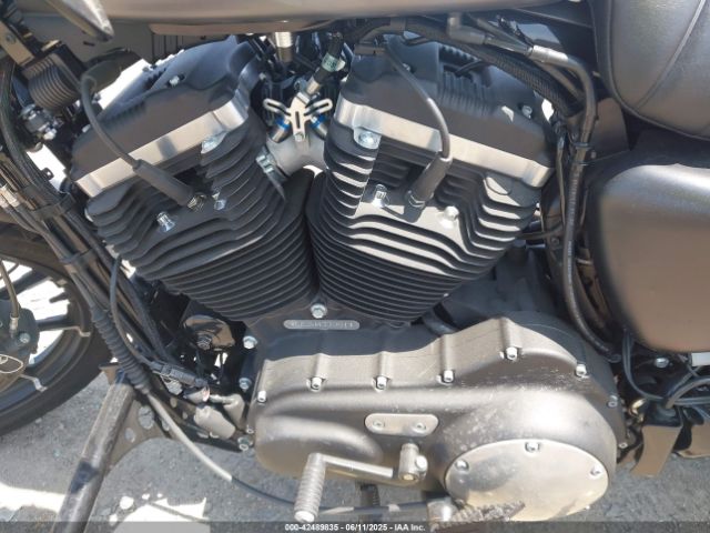 2017 HARLEY-DAVIDSON XL883 1HD4LE233HC433981 Photo 8