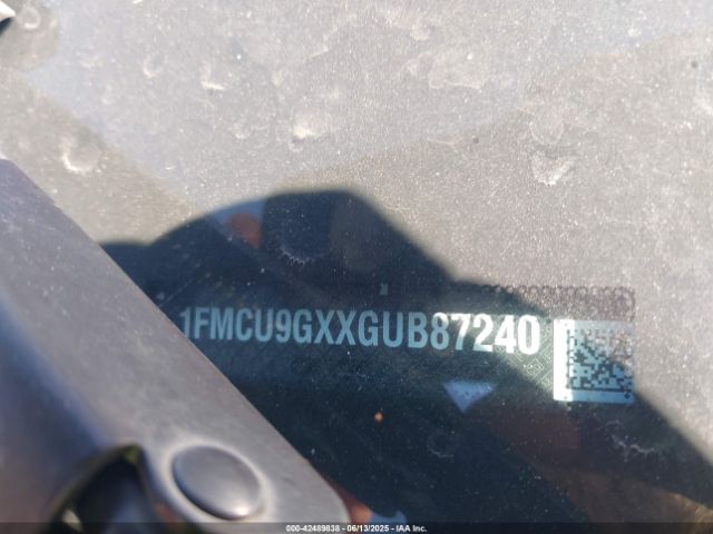 1FMCU9GXXGUB87240 Ford ESCAPE SE