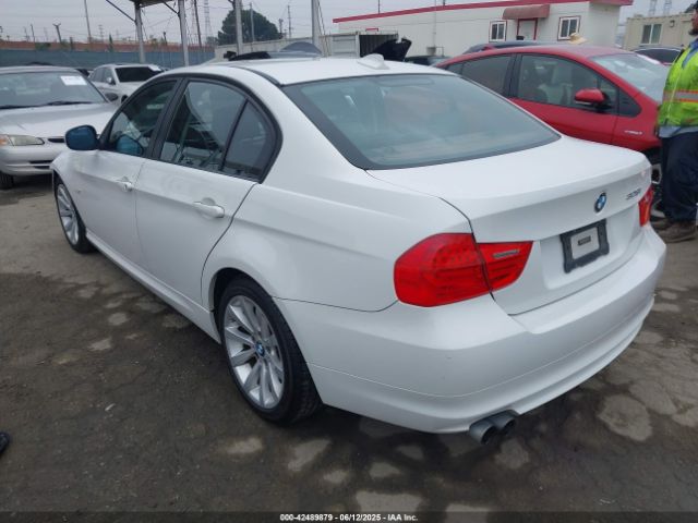 2011 BMW 328I WBAPH5C58BA447908 Photo 2