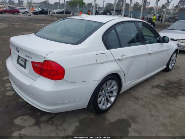2011 BMW 328I WBAPH5C58BA447908 Photo 3