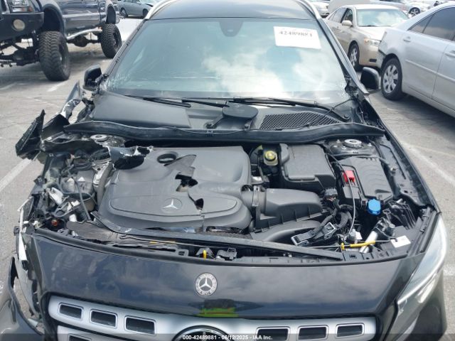 WDCTG4EB6JJ416313 Mercedes-Benz GLA 250