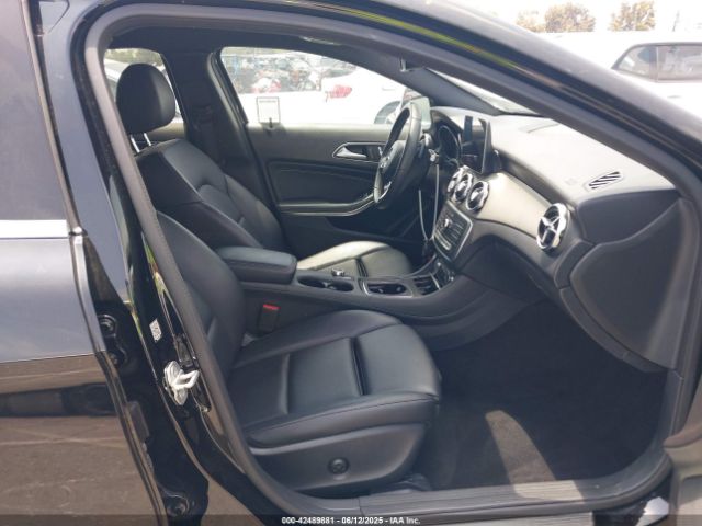 WDCTG4EB6JJ416313 Mercedes-Benz GLA 250