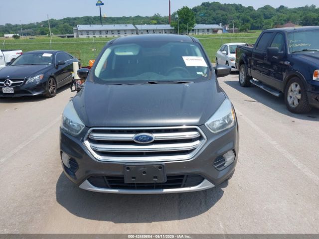 1FMCU0GD3HUA53463 Ford ESCAPE SE