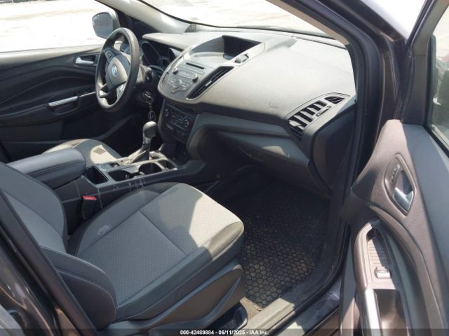 1FMCU0GD3HUA53463 Ford ESCAPE SE