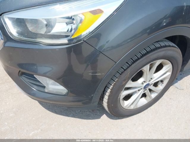 1FMCU0GD3HUA53463 Ford ESCAPE SE