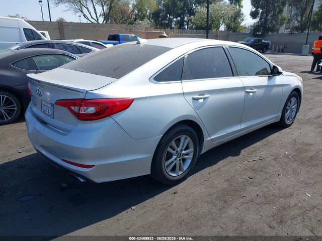 5NPE24AFXHH514785 Hyundai 2017