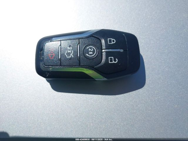 3FA6P0SU2ER337515 Ford Fusion Energi Titanium