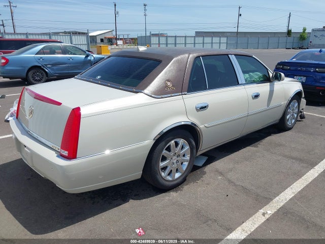 2010 CADILLAC DTS 1G6KH5EY2AU121204 Photo 3