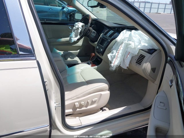 2010 CADILLAC DTS 1G6KH5EY2AU121204 Photo 4