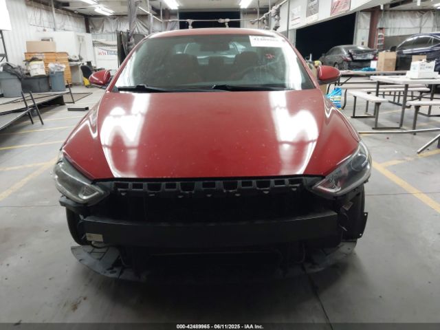 5NPD84LFXHH146941 Hyundai Elantra