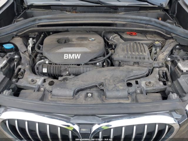 2017 BMW X1 WBXHT3C39H5F73601 Photo 9