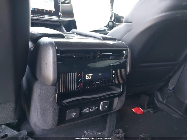 1C4SJUAP9RS110913 Jeep 2024