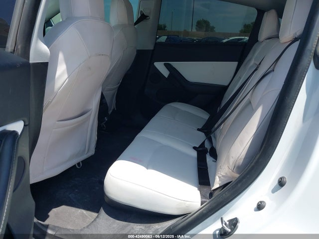 5YJYGDEE9MF269633 Tesla Model Y