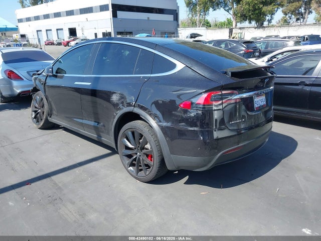 2018 TESLA MODEL X 5YJXCBE40JF113060 Photo 2
