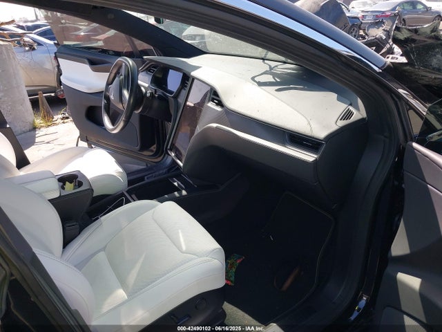 2018 TESLA MODEL X 5YJXCBE40JF113060 Photo 4