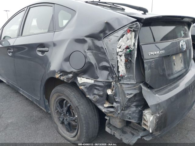 JTDKN3DU6F1977249 Toyota Prius Two
