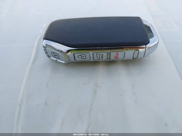 KNDCE3LG6N5145854 KIA Niro